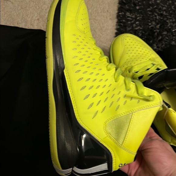 Adidas men’s D Rose 3 basketball shoes - Picture 7 of 8
